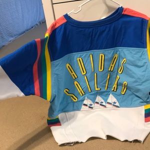 VINTAGE Adidas sweatshirt!